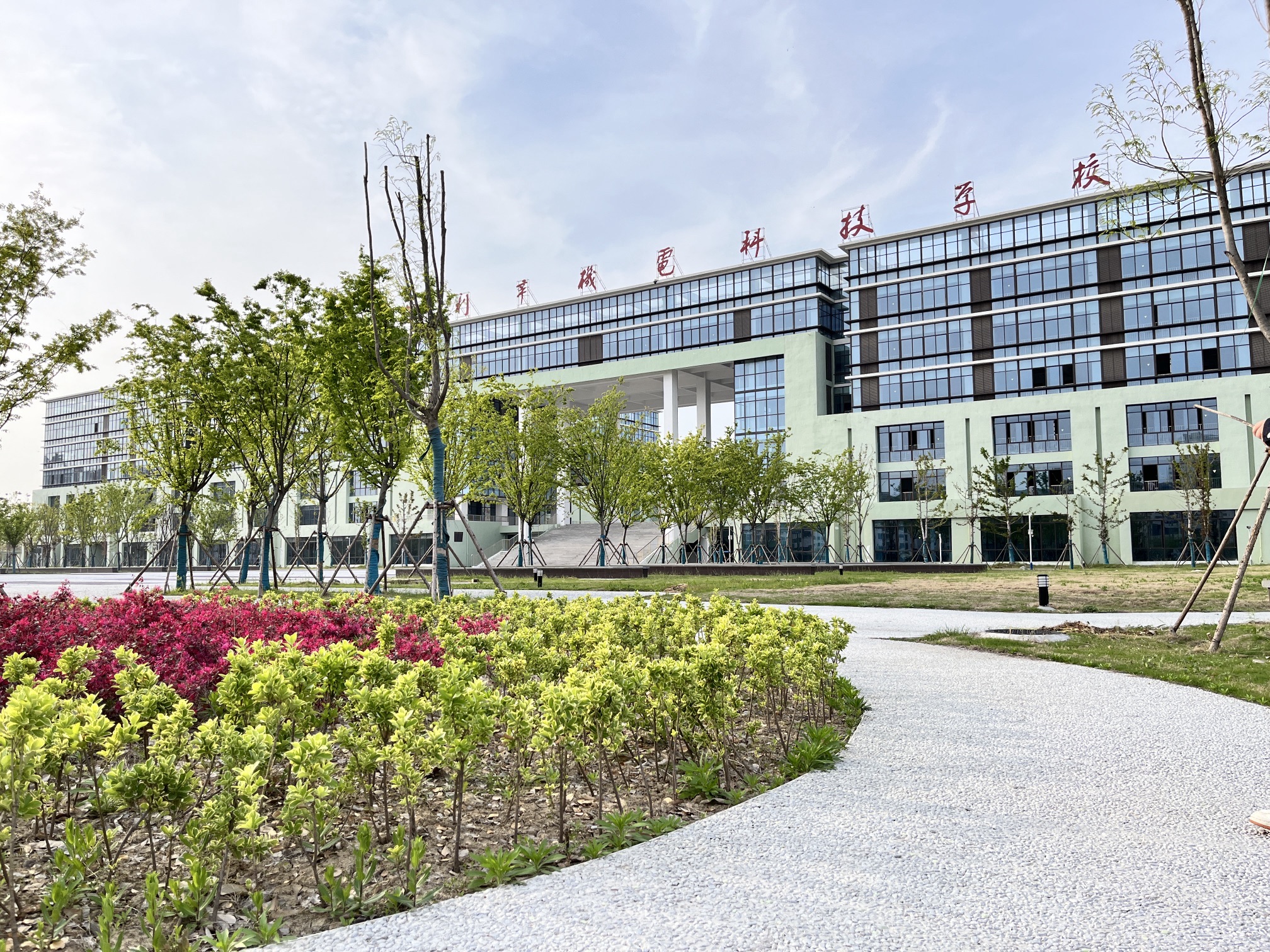 【京邦·专业扩声-舞台灯光~录播系统】安徽亳州市利辛机电科技学校